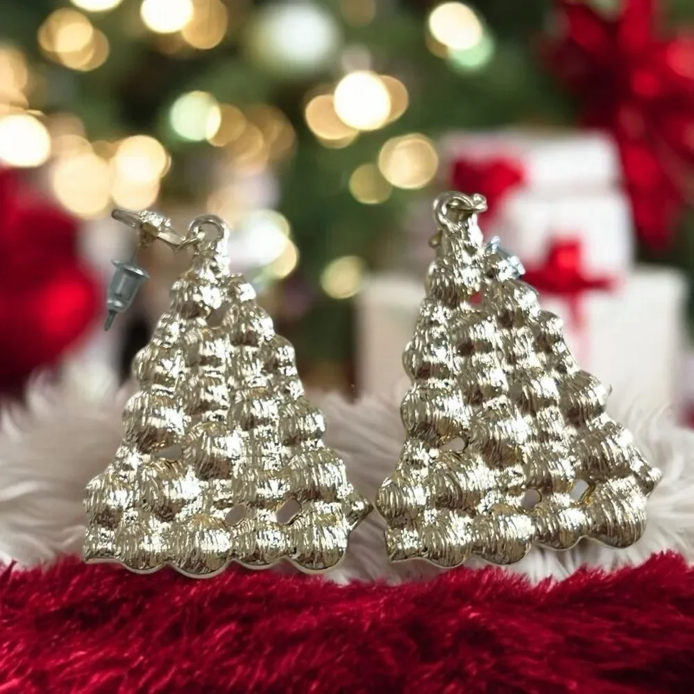 NWOT Women's Christmas Earring Bundle